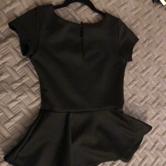 Black peplum top - Picture 2 of 4